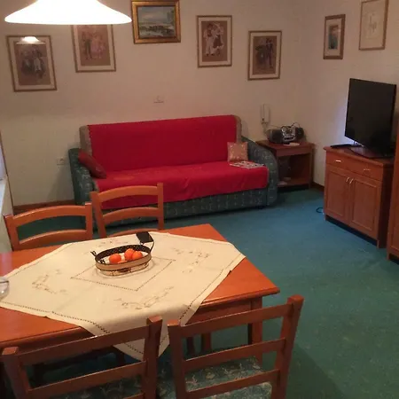 Vesna Apartament *
